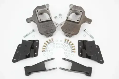 McGaughys Suspension Parts - 33082 | McGaughys 2 Inch Front 3 to 5 Inch Rear Lowering Kit 1999-2000 GM 2500 Trucks 2WD/4WD
