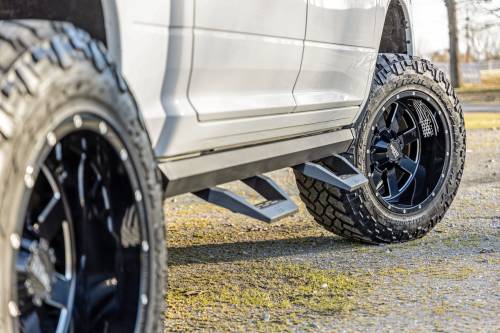 Rough Country - 31011A | Rough Country SRX2 Adjustable Aluminum Step (2009-2018 Ram 1500 2WD/4WD | 2010-2018 Ram 2500, 3500 2WD/4WD)