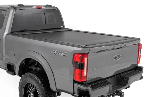 Rough Country - 46220651 | Rough Country Retractable Bed Cover (2017-2024 F250, F350 Super Duty 2WD/4WD | 6'10" Bed)