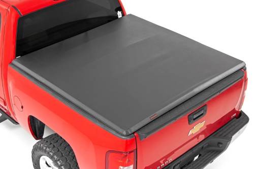 Rough Country - 41207550 | Rough-Country Bed Cover | Tri Fold | Soft | 5'9" Bed | Chevrolet/GMC 1500 (07-13)