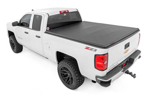 Rough Country - 41214550 | Rough-Country Bed Cover | Tri Fold | Soft | 5'9" Bed | Chevrolet/GMC 1500 (14-18)