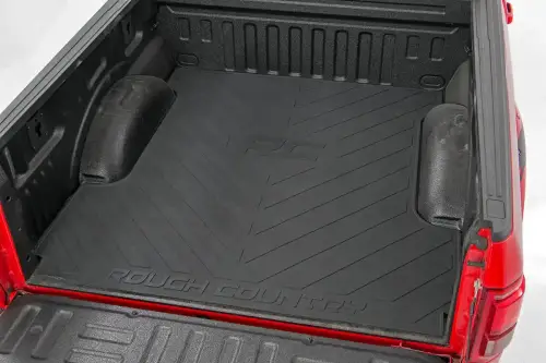 Rough Country - RCM671 | Rough Country Bed Mat With RC Logo (2015-2024 F150 Pickup, Raptor 2WD/4WD | 5'7" Bed)