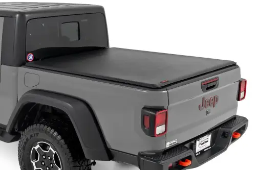 Rough Country - 42620500 | Rough Country Soft Roll Up Bed Cover For Jeep Gladiator JT 4WD (2020-2024) | 5 Feet Bed