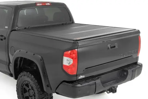 Rough Country - 47414550B | Rough Country Hard Low Profile Bed Cover For Toyota Tundra 2/4WD (2007-2021)