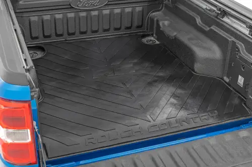 Rough Country - RCM669 | Rough Country Bed Mat With RC Logo (2022-2024 Maverick AWD/FWD | 4'6" Bed)