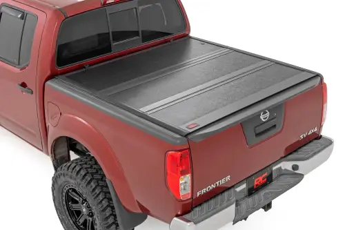 Rough Country - 47520501B | Rough Country Hard Low Profile Bed Cover Nissan Frontier (2005-2021) 5' Bed, Utili-Track Cargo System