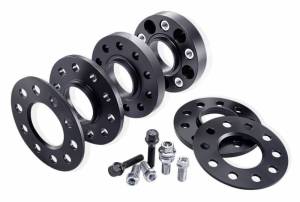 S90-4-15-005-B | Eibach PRO-SPACER Kit 15mm For Ford Focus RS / ST | 2014-2019 | Pair, Black