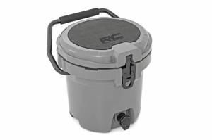 99043 | Rough Country 2.5 Gallon Bucket Cooler With Spigot