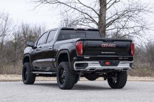 Rough Country - 22970 | Rough Country 6 Inch Lift Kit For GMC Sierra 1500 2/4WD | 2019-2024 | 4.3L, 5.3L, 6.2L Engine; Factory Multi-leaf Spring, Strut Spacers With Rear V2 Shocks - Image 4