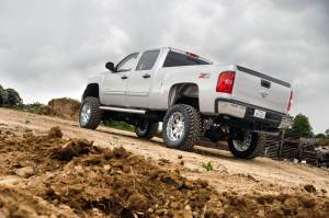 Rough Country - 25330 | 7.5in GM NTD Suspension Lift Kit (11-19 2500HD/3500HD) - Image 3
