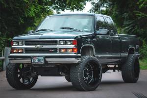 27640 | Rough Country 6 Inch Lift Kit For Chevrolet/GMC C1500/K1500 Pickup/Suburban 4WD | 1988-1999 | M1 Shocks