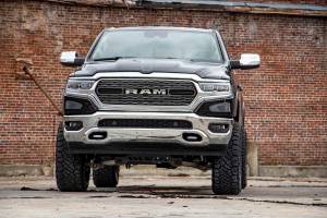 Rough Country - 33870 | Rough Country 5 Inch Lift Kit For Ram 1500 4WD | 2019-2023 | Without 22" Factory Wheels, Front Strut Spacers, Rear V2 Shocks - Image 4