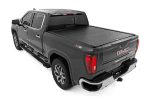 Rough Country - 56120581 | Rough Country Power Retractable Bed Cover Chevrolet Silverado 1500 / GMC Sierra 1500 | 2019-2024 | 5' 10" Bed - Image 2