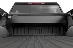 Rough Country - 56120581 | Rough Country Power Retractable Bed Cover Chevrolet Silverado 1500 / GMC Sierra 1500 | 2019-2024 | 5' 10" Bed - Image 7