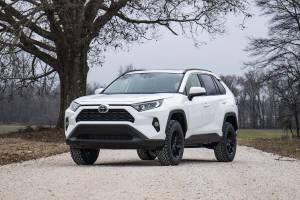 Rough Country - 73100 | 2.5 Inch Lift Kit | Toyota RAV4 2WD/4WD (2019-2021) - Image 2