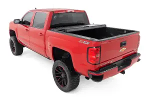 Rough Country - 49119551 | Rough Country Hard Tri-Fold Flip Up Tonneau Bed Cover For Chevrolet Silverado / GMC Sierra 1500/2500 HD/3500 HD | 2014-2019 | 5' 9" Bed With Rail Clips - Image 4