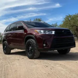 905060 | 2 Inch Toyota Suspension Lift Kit (2014-2019 Highlander)