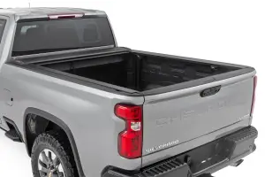 Rough Country - 46110690 | Rough Country Retractable Bed Cover (2020-2025 Silverado, Sierra 2500 HD, 3500 HD 2WD/4WD | 6'9" Bed) - Image 4