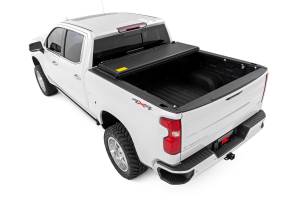 Rough Country - 47119651A | Rough Country Hard Low Profile Bed Cover (2014-2018 Silverado, Sierra 1500 | 2014-2019 Silverado, Sierra 2500 HD, 3500 HD | 6'7" W/ Bed Rail Caps) - Image 4