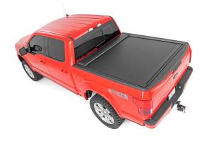 Rough Country - 46220551A | Rough Country Retractable Bed Cover (2015-2020 F150 Pickup 2WD/4WD 5'7" Bed) - Image 4