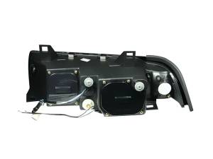 121011 | Anzo USA Projector Headlights w/ Halo Black (1992-1998 3 Series E36)