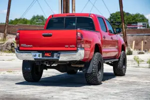 Rough Country - 74240RED | Rough Country 3.5 Inch Lift Kit With Upper Control Arms For Toyota Tacoma 4WD (2005-2023) | Red Finish, Front M1 Struts, Rear M1 Shocks - Image 4