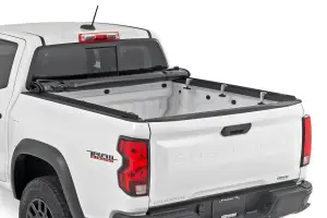 Rough Country - 42120500 | Rough Country Soft Roll Up Bed Cover For Chevrolet Colorado / GMC Canyon (2015-2024) | 5' Bed - Image 2