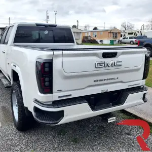 Recon Truck Accessories - 264398BK | Recon (Replaces OEM Halogen) Tail Lights OLED in Smoked (2019-2023 Sierra 1500 | 2020-2023 Sierra 2500, 3500) - Image 9