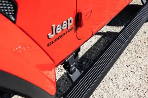 Rough Country - PSR610530 | Rough Country Power Retractable Running Boards With LED Lights (2020-2024 Gladiator JT 4WD) - Image 10